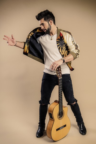 KENDJI GIRAC / PARISIEN MAG 